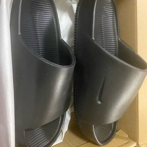 Nike Calm slide